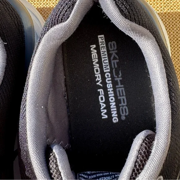 Skechers Women Black and White Athletic Shoes Size 7 - Picture 3 of 8